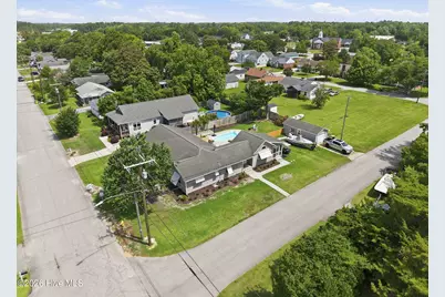 602 W Broad Street, Swansboro, NC 28584 - Photo 9