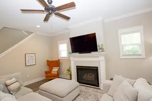 595 E L Ives Dr, Aberdeen, NC 28315 - Photo 11