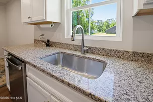 85 Bay Tree Ln, Tabor City, NC 28463 - Photo 5