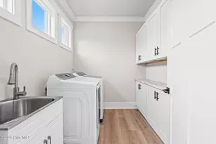 324 NE 52nd St, Oak Island, NC 28465 - Photo 23