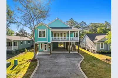 324 NE 52nd Street, Oak Island, NC 28465 - Photo 5
