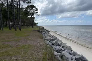 492 Sandy Point Dr, Beaufort, NC 28516 - Photo 11