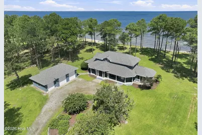 492 Sandy Point Drive, Beaufort, NC 28516 - Photo 3