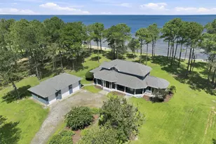 492 Sandy Point Dr, Beaufort, NC 28516 - Photo 3