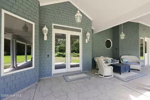 492 Sandy Point Dr, Beaufort, NC 28516 - Photo 7