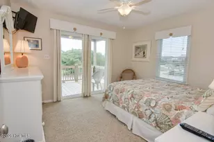 6820 Ocean Dr, Emerald Isle, NC 28594 - Photo 27
