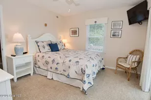 6820 Ocean Dr, Emerald Isle, NC 28594 - Photo 25