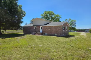 1807 Nc Hwy 111, Chinquapin, NC 28521 - Photo 31
