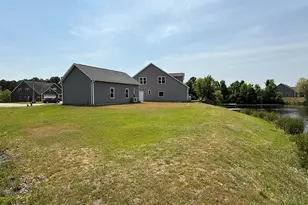 415 Antioch Lakes Rd, New Bern, NC 28560 - Photo 5