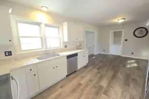 909 Clyde Dr, Jacksonville, NC 28540 - Photo 5