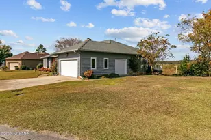 867 Castleberry Ct, Vass, NC 28394 - Photo 3