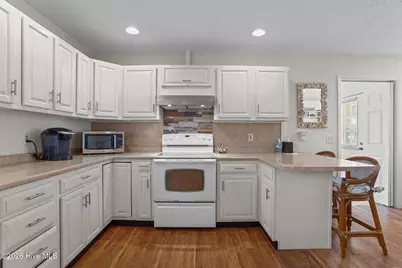 212 SE 78th Street, Oak Island, NC 28465 - Photo 17
