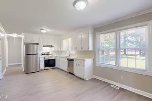 1165 Old Snow Hill Rd, Grifton, NC 28530 - Photo 7