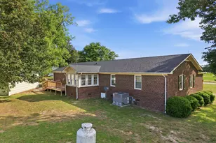 132 Jesse T Bryan Rd, Kinston, NC 28504 - Photo 3