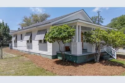 800 Mulberry Street, Beaufort, NC 28516 - Photo 1
