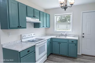 1205 Kinston Street, New Bern, NC 28560 - Photo 5