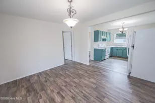 1205 Kinston St, New Bern, NC 28560 - Photo 3