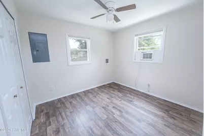1205 Kinston Street, New Bern, NC 28560 - Photo 9