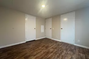 119 N King St, Hubert, NC 28539 - Photo 13