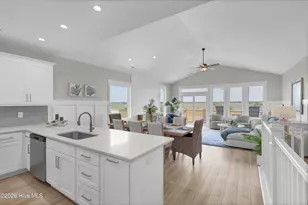 705 S Topsail Dr, Surf City, NC 28445 - Photo 23