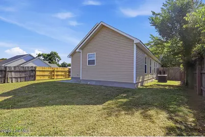 500 Mattocks Avenue, Maysville, NC 28555 - Photo 21