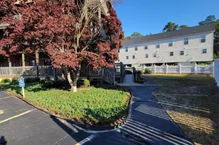 313 Lake Place Condo Dr, Elizabethtown, NC 28337 - Photo 3