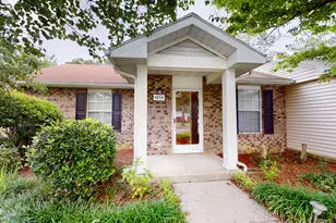 1218 Wilshire Cir, Aberdeen, NC 28315 - Photo 1