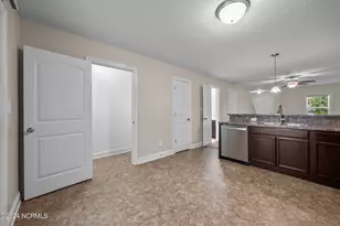 235 E Murrow Ln, Jacksonville, NC 28546 - Photo 5
