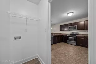 235 E Murrow Ln, Jacksonville, NC 28546 - Photo 7