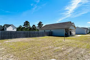 901 Purvis Ct, Richlands, NC 28574 - Photo 7
