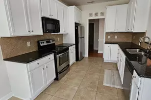 202 Winson Green Ln, Jacksonville, NC 28546 - Photo 5