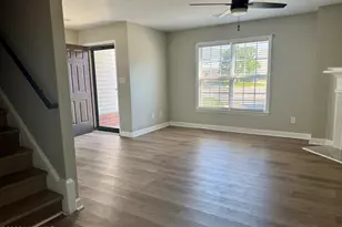 2502 Bluff View Ct, Greenville, NC 27834 - Photo 7