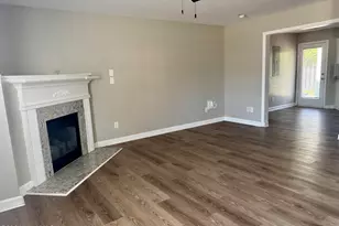 2502 Bluff View Ct, Greenville, NC 27834 - Photo 5