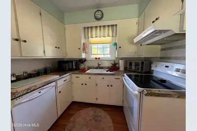 310 E 12th Street, Washington, NC 27889 - Photo 5