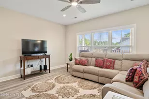 132 Lacarol St, Rose Hill, NC 28458 - Photo 5