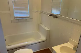 816 S 11th St, Wilmington, NC 28401 - Photo 9
