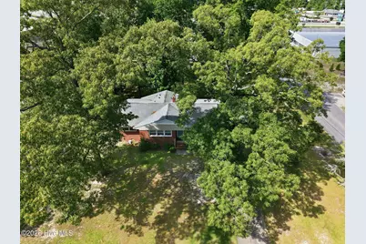 100 E Sherwood Drive, Havelock, NC 28532 - Photo 11