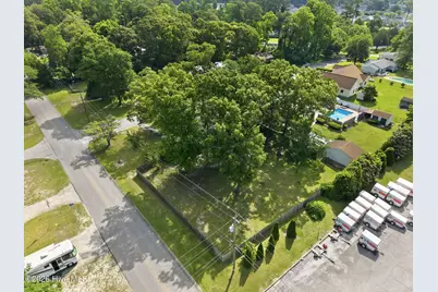 100 E Sherwood Drive, Havelock, NC 28532 - Photo 15