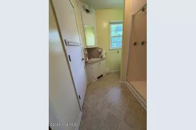 1674 W Nc 403 Highway, Faison, NC 28341 - Photo 21