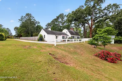 206 Woodland Drive, Clinton, NC 28328 - Photo 9