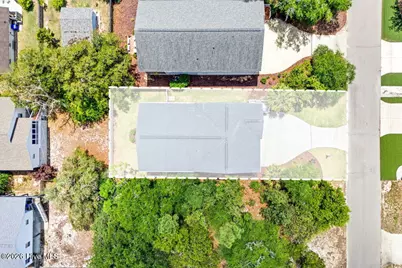 124 NE 7th Street, Oak Island, NC 28465 - Photo 13