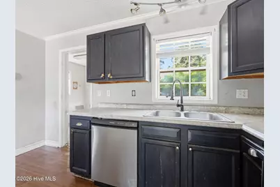 203 Richlands Avenue, Jacksonville, NC 28540 - Photo 5