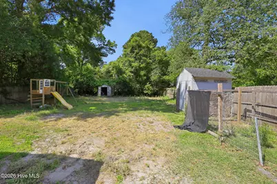 203 Richlands Avenue, Jacksonville, NC 28540 - Photo 9