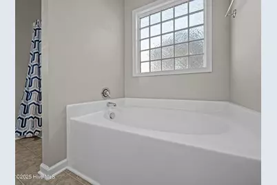 101 Berwick Court, Jacksonville, NC 28546 - Photo 15
