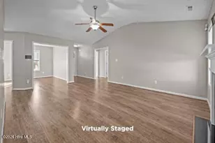 101 Berwick Ct, Jacksonville, NC 28546 - Photo 5