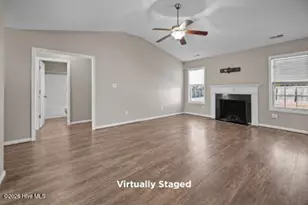 101 Berwick Ct, Jacksonville, NC 28546 - Photo 3
