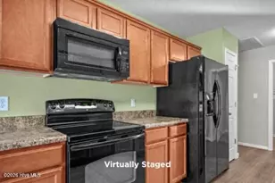 101 Berwick Ct, Jacksonville, NC 28546 - Photo 17