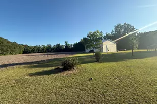 12155 Carolina 41, Bladenboro, NC 28320 - Photo 11