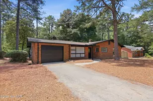 390 E Indiana Ave, Southern Pines, NC 28387 - Photo 3