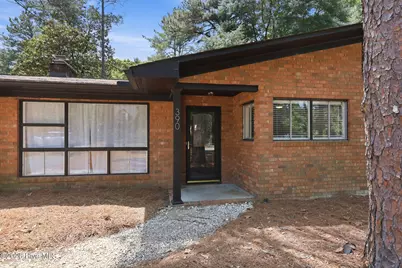 390 E Indiana Avenue, Southern Pines, NC 28387 - Photo 5